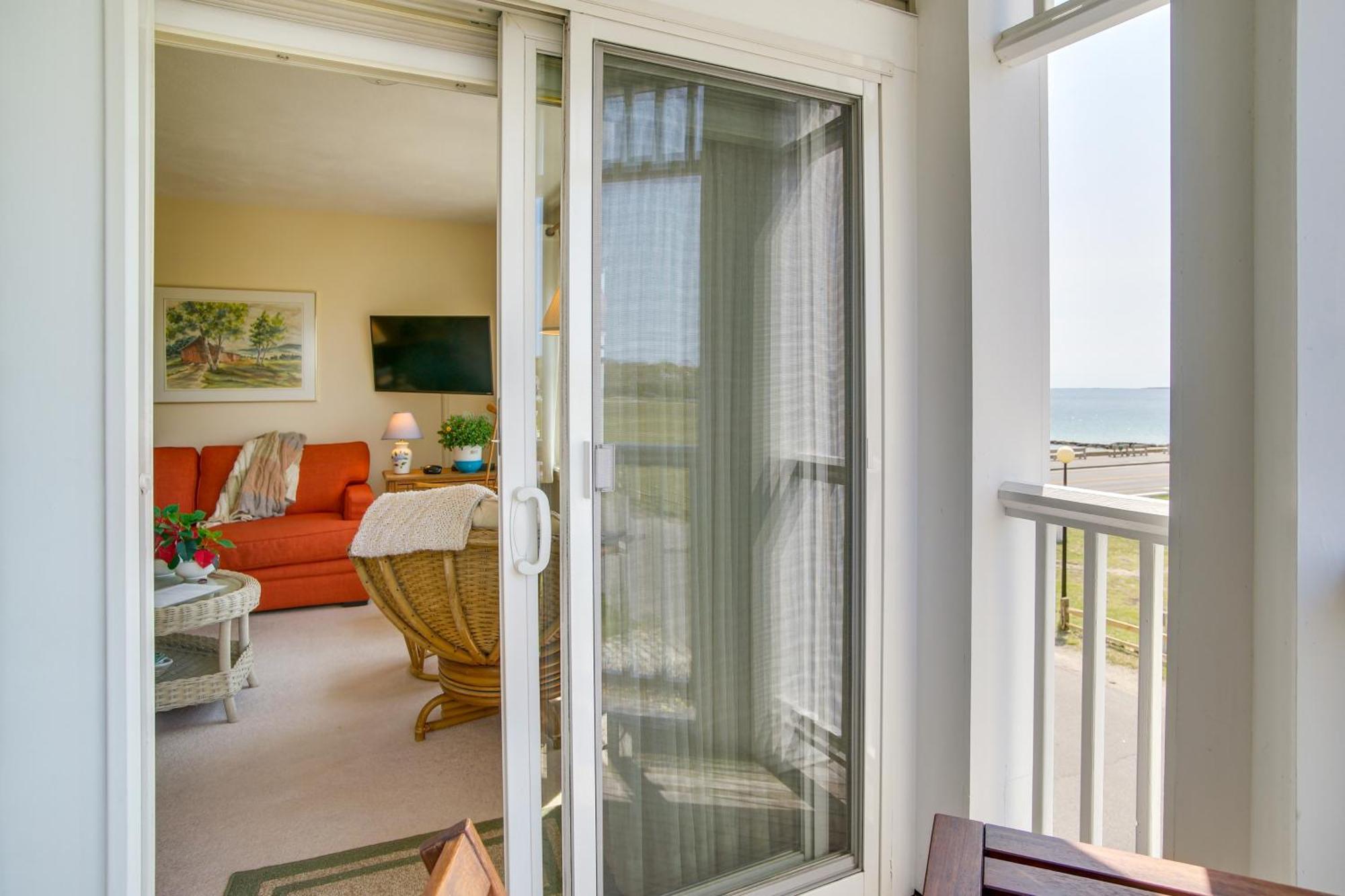Breezy Oak Bluffs Condo - Steps To Inkwell Beach! Esterno foto