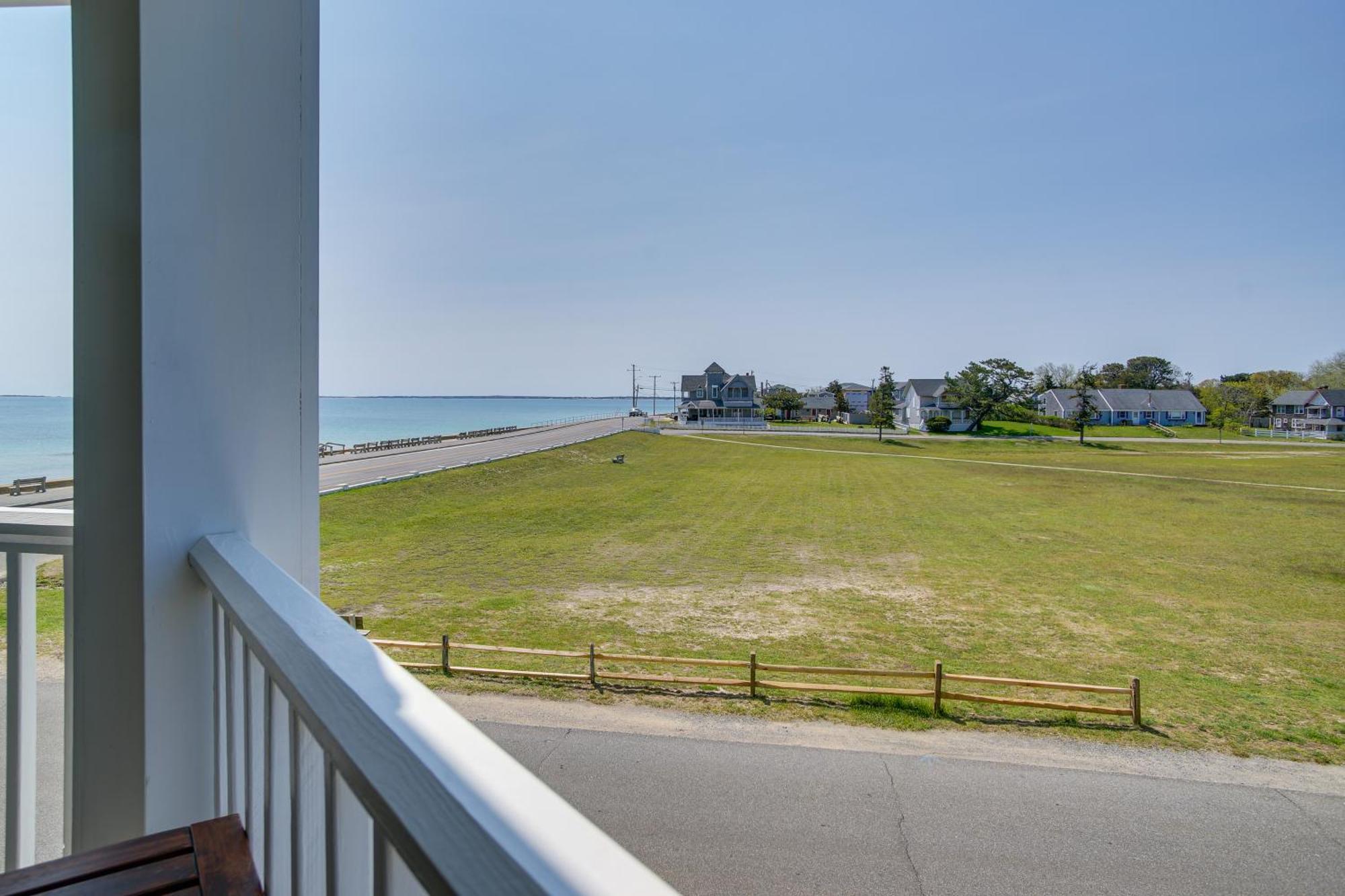 Breezy Oak Bluffs Condo - Steps To Inkwell Beach! Esterno foto
