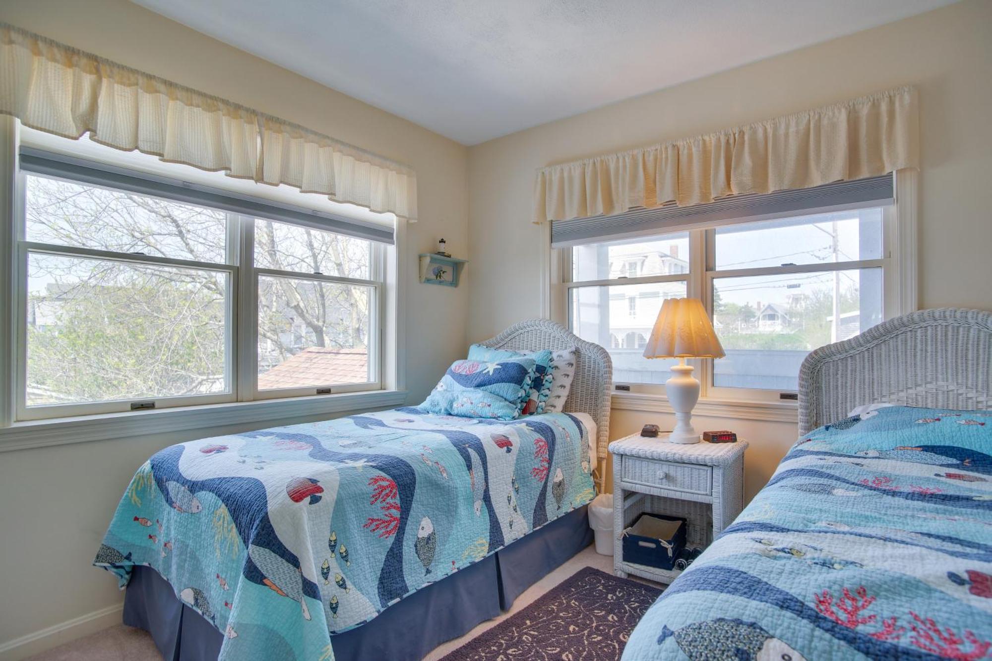 Breezy Oak Bluffs Condo - Steps To Inkwell Beach! Esterno foto