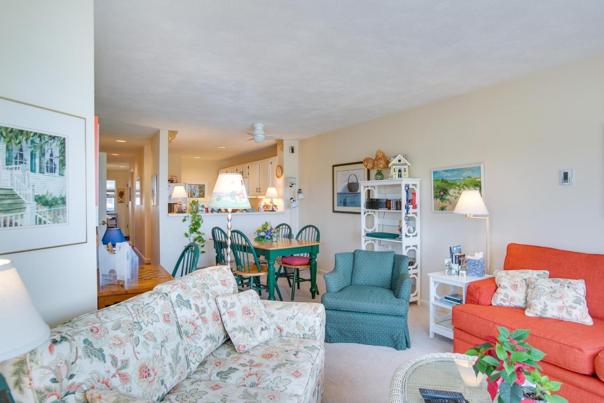 Breezy Oak Bluffs Condo - Steps To Inkwell Beach! Esterno foto